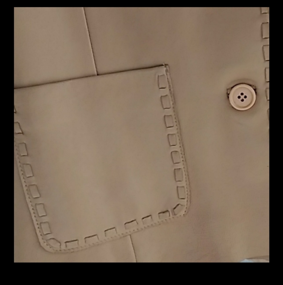 Buttery Soft Leather Blazer -- VINTAGE  UberSoft